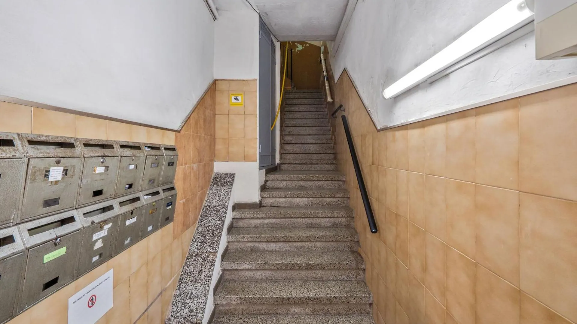 Fridays Flats Retro Chic In Poble Sec Lejlighed Barcelona